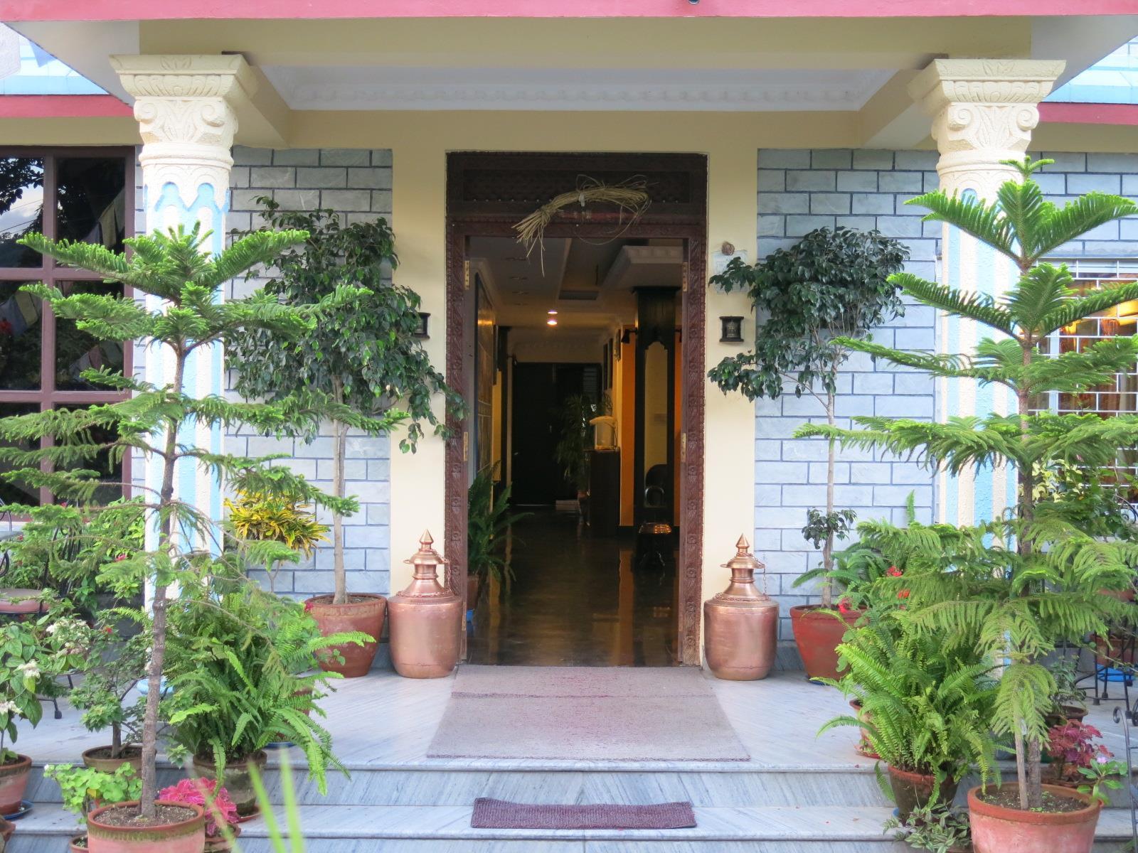 Hotel Lake Star Pokhara Exterior foto
