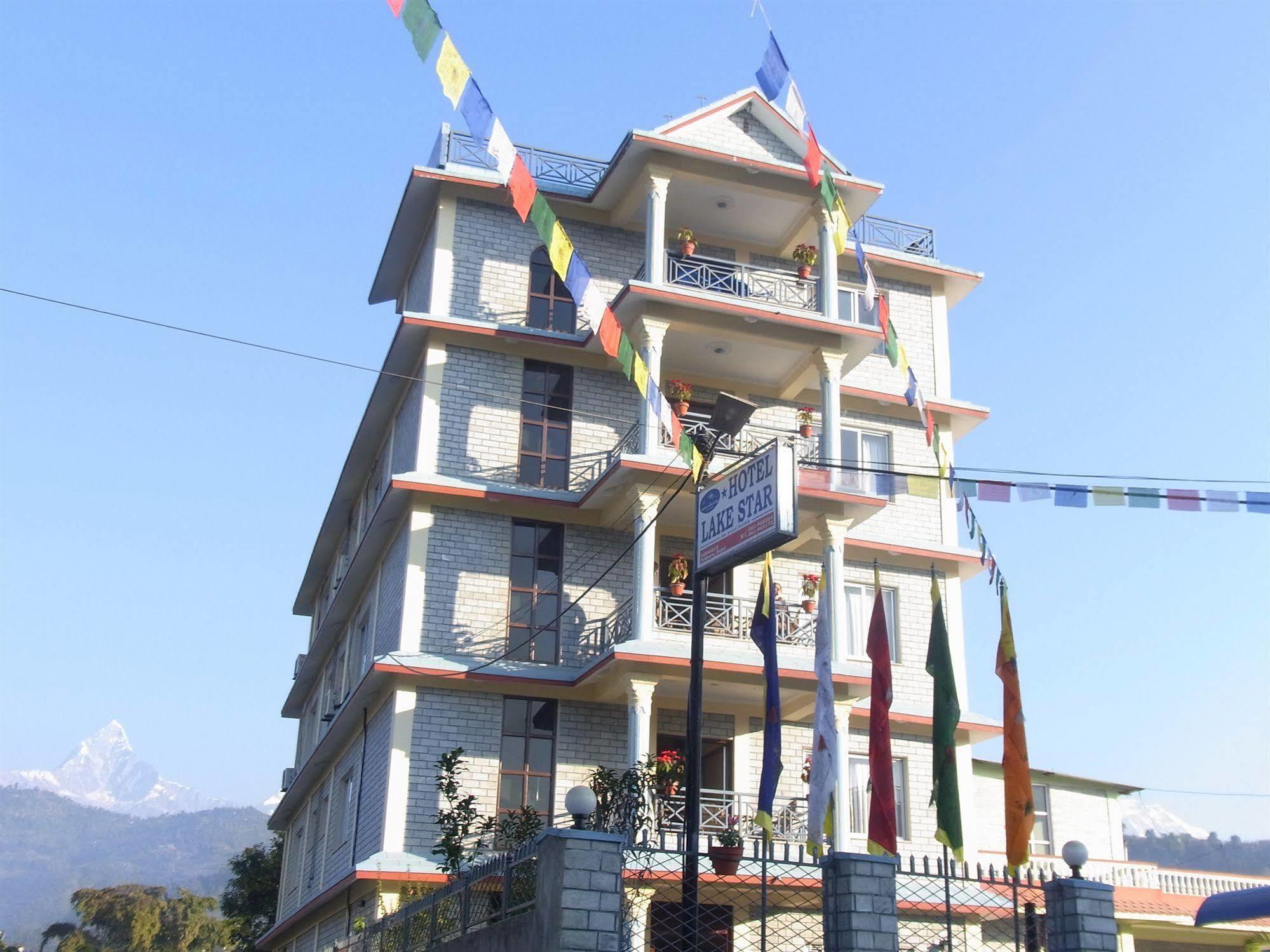 Hotel Lake Star Pokhara Exterior foto