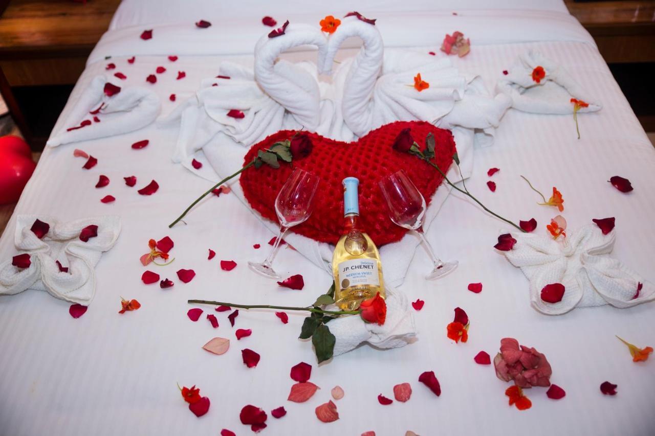 Hotel Lake Star Pokhara Exterior foto